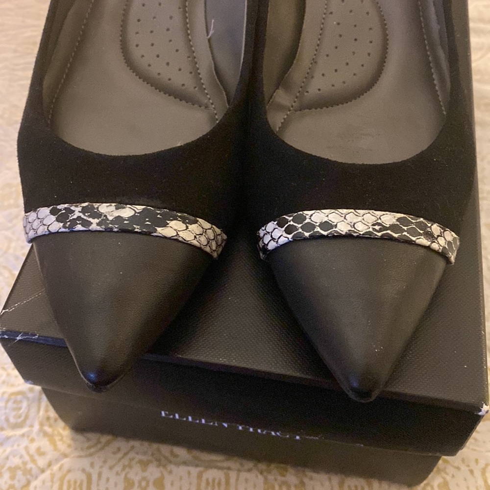 Shoes - Picture 2 of 6